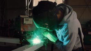 Zgrzewanie – metody, parametry procesu i zastosowania trwałego łączenia metali oraz tworzyw sztucznych